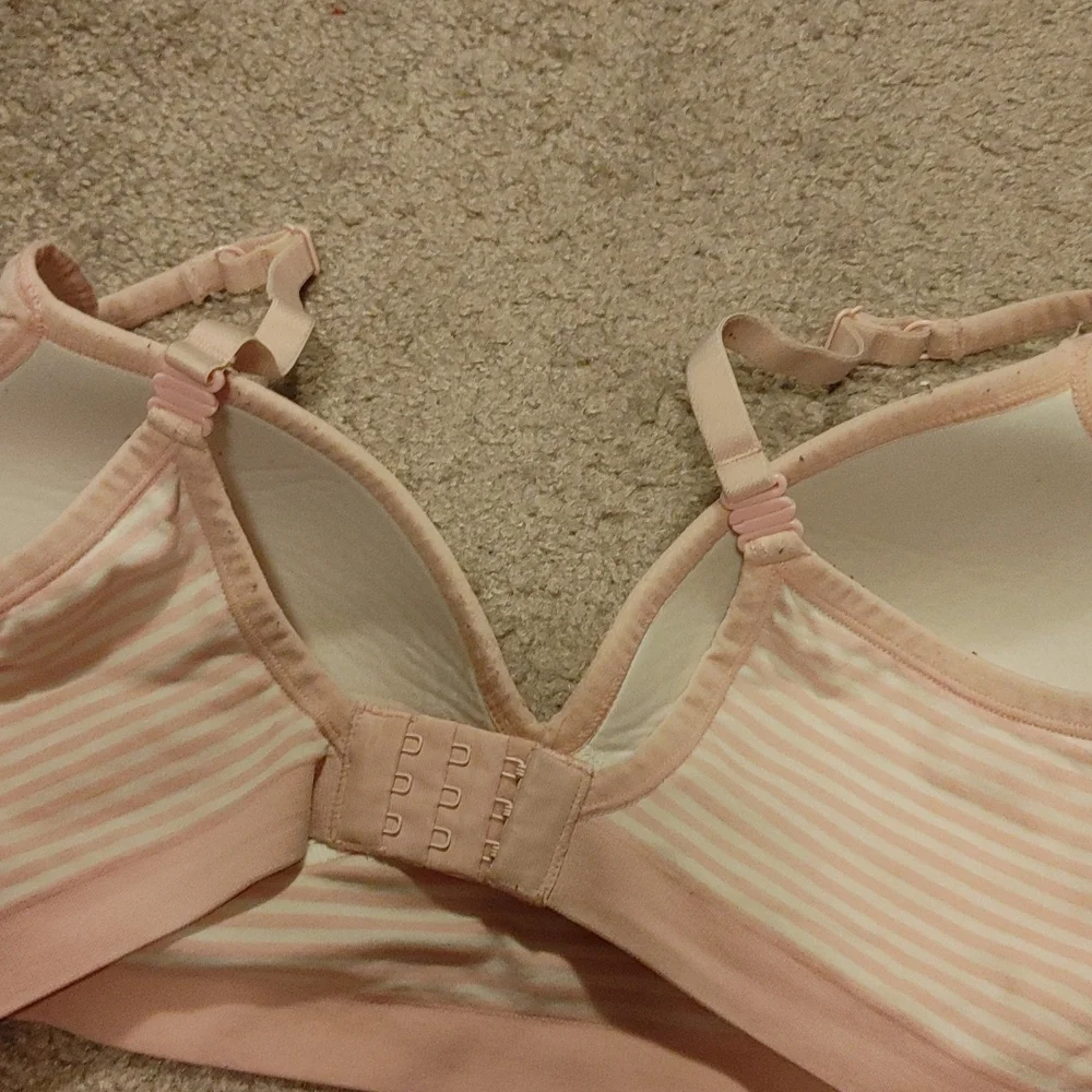 Bra - Picture 3 of 3